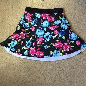 EST.1989 Floral Skirt